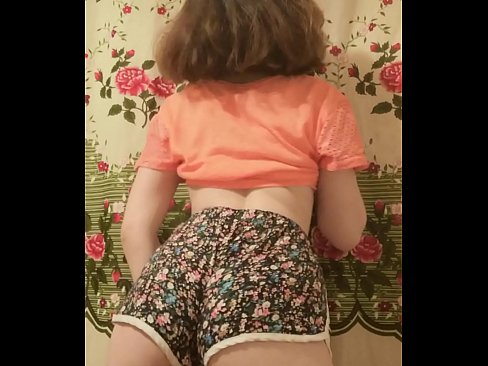 ❤️ Sexy jonge babe dy't har koarte broek op 'e kamera útstrielet ❤️❌ Russyske porno op fy.yespornpics.ru